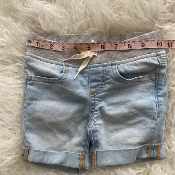 Kids 4/5 denim shorts - Picture 3 of 3